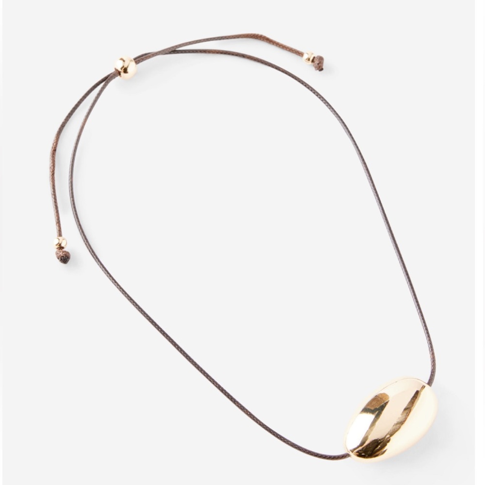 Cord pendant adjustable necklace